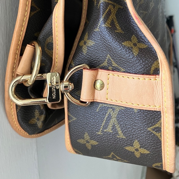 LOUIS VUITTON GARMENT 48h TRAVEL BAG - Picture 6 of 16